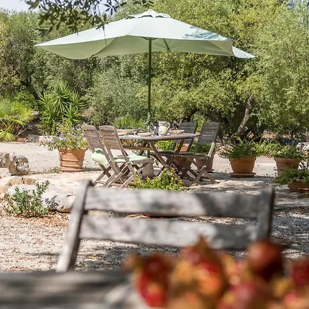 Villa Satia Sleeps 4 With Pool Cisternino